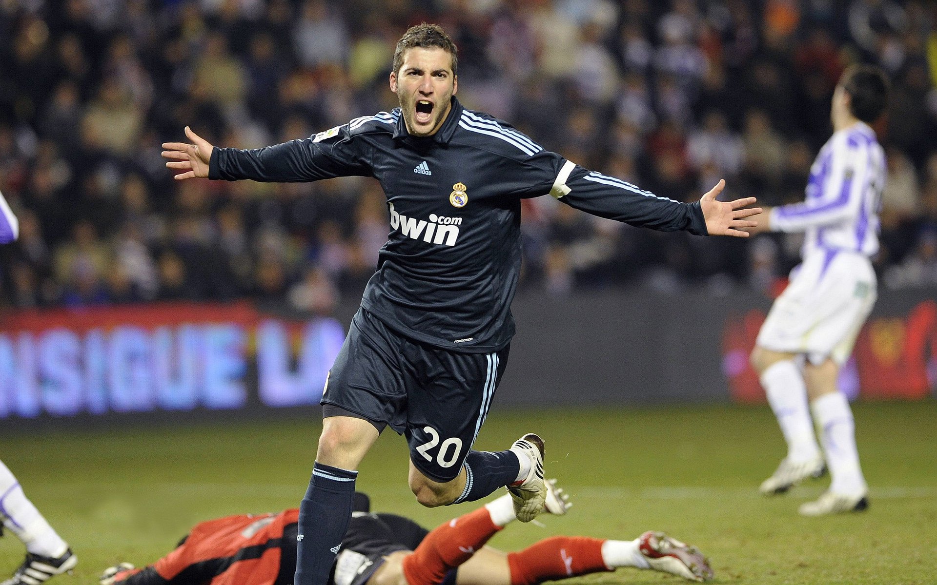 图卢兹年轻中场天赋异禀，图卢兹吧